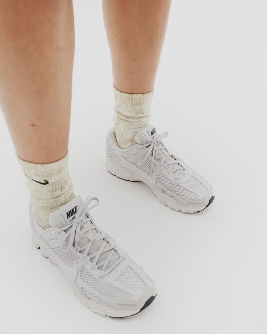 Nike Zoom Vomero 5 Men's Shoes