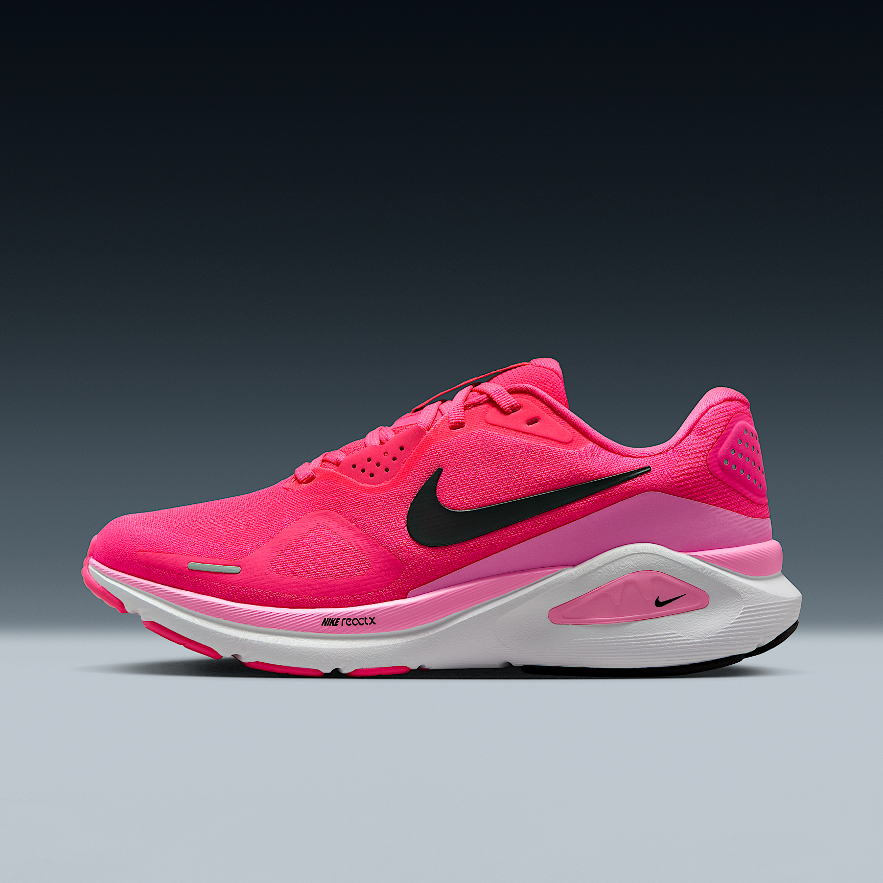 Nike Structure 26